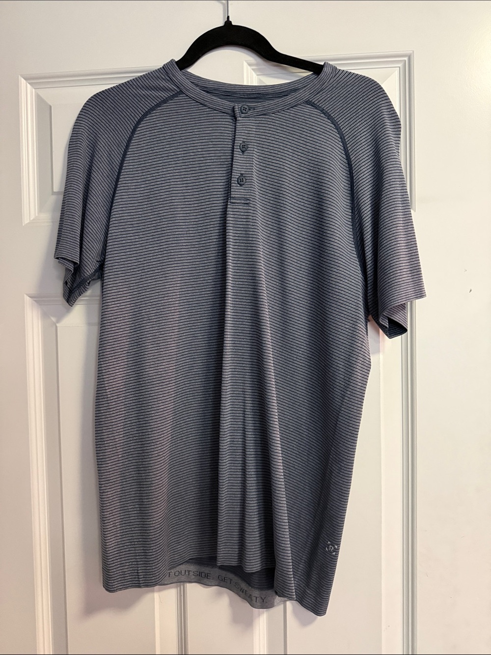 lululemon athletica Men's Short Sleeve Henley — Blue & Light Blue Stripe